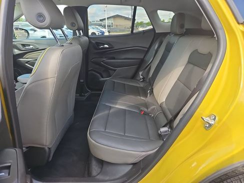 Used 2025 Chevrolet Trax ACTIV w/ Driver Confidence Package FWD image 25