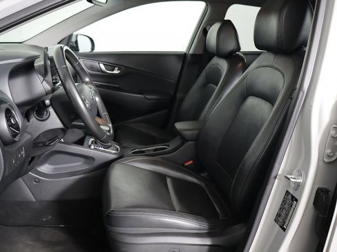 Used 2023 Hyundai Kona Limited FWD image 7