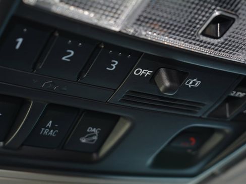 Used 2020 Toyota 4Runner SR5 Premium w/ Moonroof Package image 20