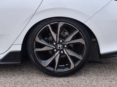 Used 2017 Honda Civic Sport Touring image 14