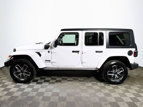 Used 2024 Jeep Wrangler Unlimited AWD/4WD image 4