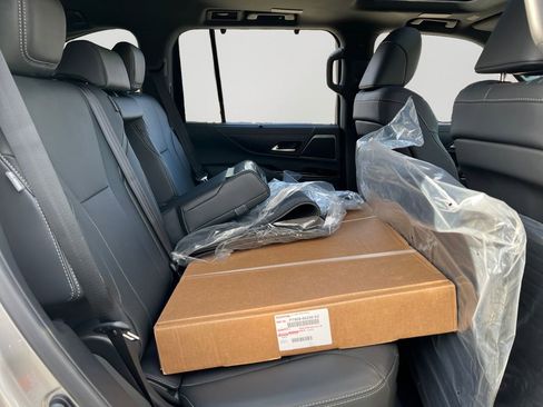 New 2026 Lexus LX 600 4WD w/ Luxury Package image 6