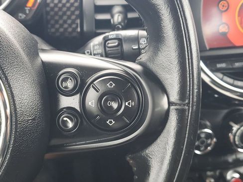 Used 2019 MINI Cooper S image 33