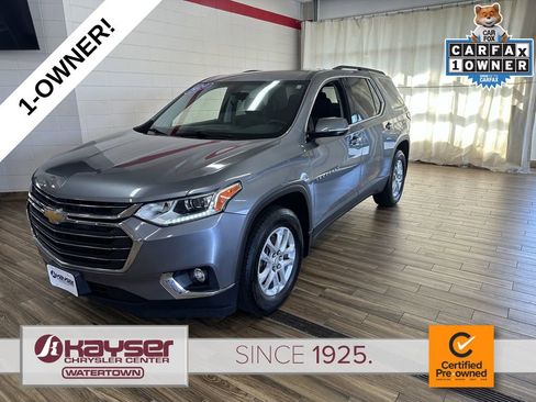 Used 2020 Chevrolet Traverse LT FWD image 1