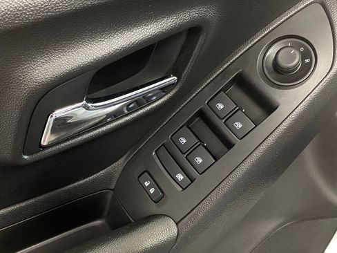 Used 2021 Chevrolet Trax LT FWD image 13