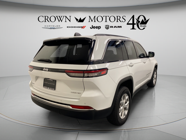 Used 2023 Jeep Grand Cherokee Limited AWD/4WD image 14