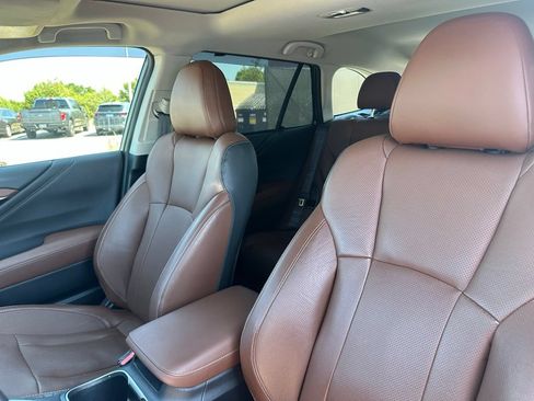 Used 2022 Subaru Outback Touring XT AWD/4WD image 8