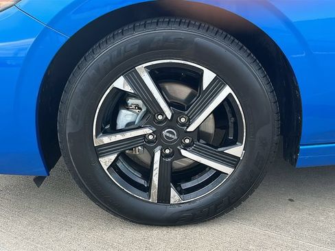 Used 2025 Nissan Sentra SV FWD image 6