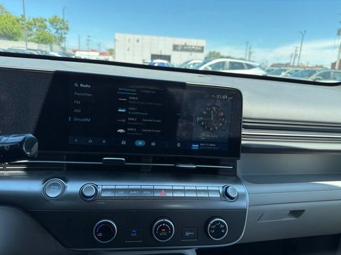 Certified 2025 Hyundai Kona SE AWD/4WD image 22