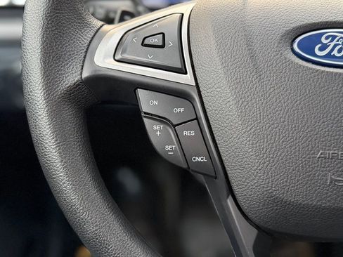 Used 2020 Ford Fusion SE image 10