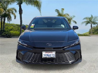 Used 2025 Toyota Camry SE w/ Convenience Package
