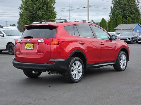 Used 2014 Toyota RAV4 Limited w/ Technology Package FWD image 5