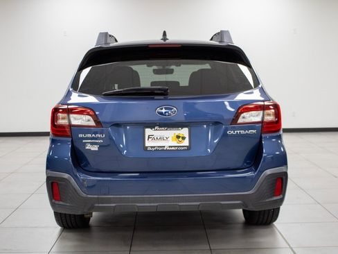 Used 2019 Subaru Outback 2.5i Premium image 3