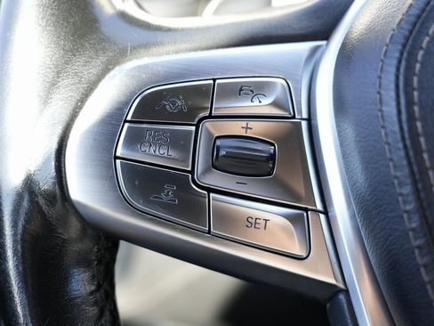 Used 2016 BMW 750i xDrive image 52