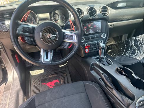 Used 2017 Ford Mustang Coupe RWD image 26