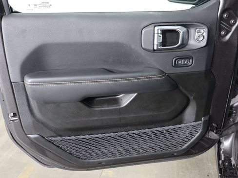 Used 2025 Jeep Wrangler Unlimited Sahara w/ Safety Group image 20