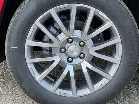 New 2026 GMC Terrain Denali w/ LPO, Floor Liner Package image 7