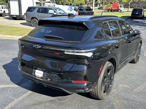 New 2025 Chevrolet Equinox EV RS image 5
