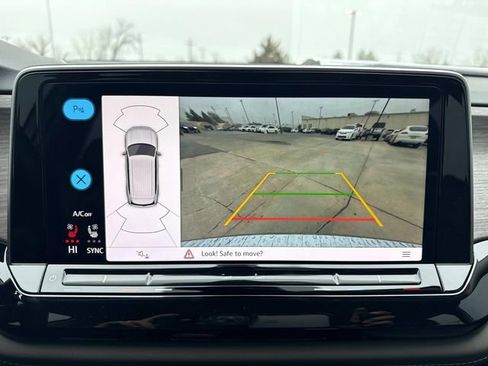 New 2026 Volkswagen Atlas SEL image 22