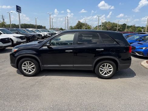 Used 2014 Kia Sorento LX FWD image 9
