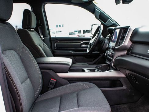 Used 2023 RAM 1500 Big Horn image 37