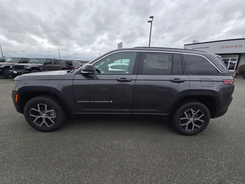 New 2025 Jeep Grand Cherokee Limited AWD/4WD image 6