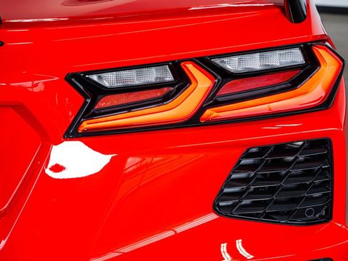 Used 2024 Chevrolet Corvette Stingray Coupe w/ Z51 Performance Package image 28