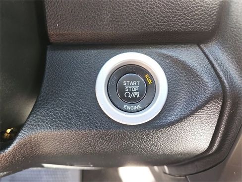 Used 2015 RAM 1500 Sport w/ Convenience Group image 16