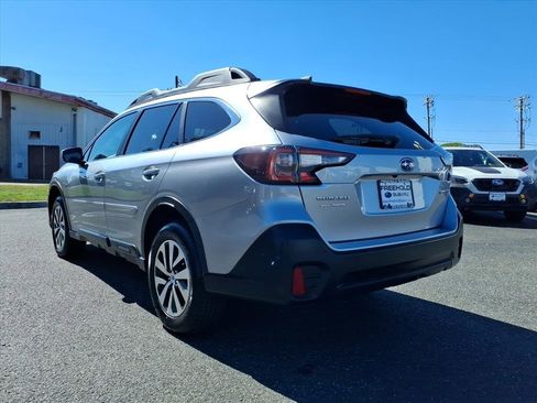 Used 2020 Subaru Outback Premium image 20