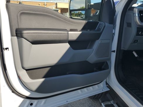 New 2026 Ford F250 XLT w/ XLT Premium Package image 13