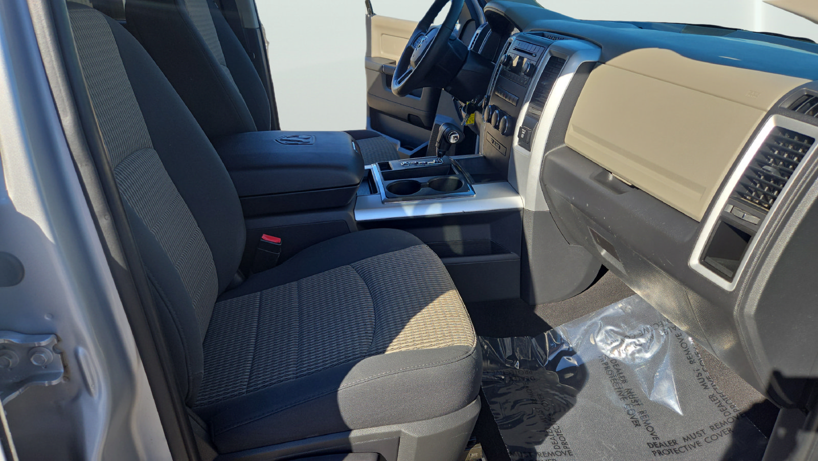 Used 2012 RAM 1500 Classic SLT AWD/4WD image 19