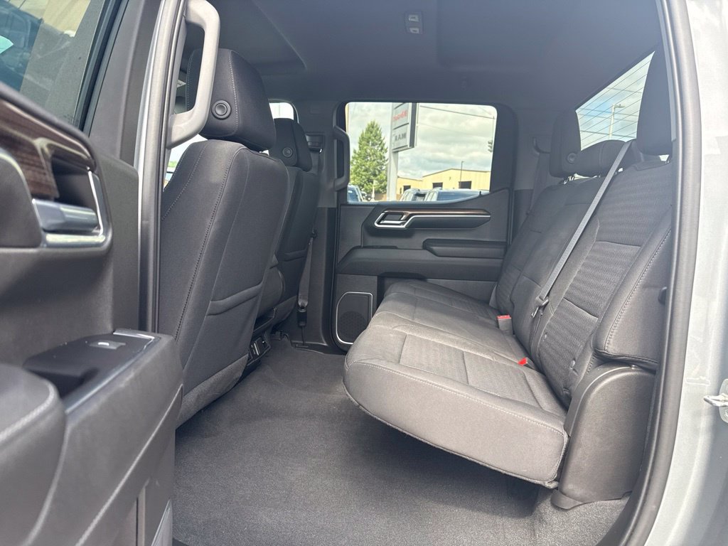Used 2023 Chevrolet Silverado 1500 RST AWD/4WD image 17