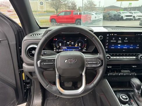 Used 2024 Chevrolet Colorado Z71 w/ Z71 Convenience Package 2 image 21