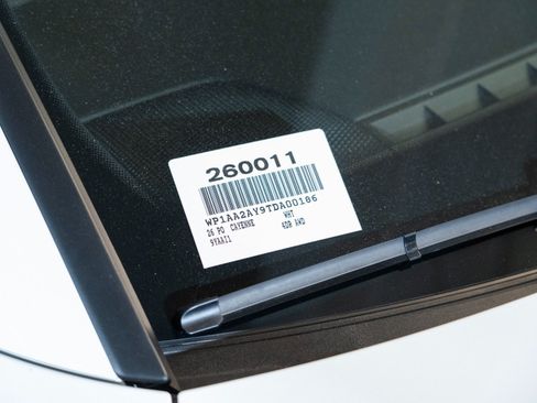 Certified 2026 Porsche Cayenne AWD/4WD image 27