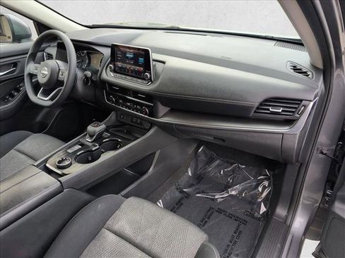 Used 2024 Nissan Rogue SV image 22
