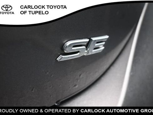 Used 2022 Toyota Camry SE FWD image 14