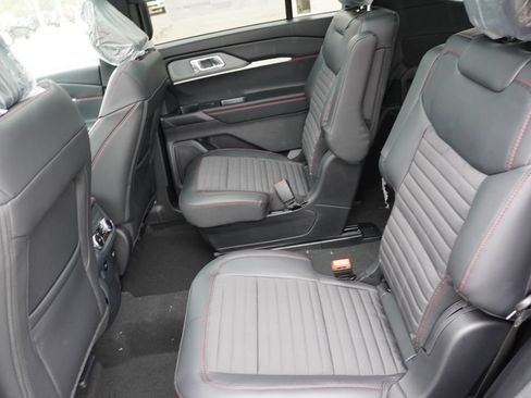 New 2026 Ford Explorer ST-Line AWD/4WD image 11