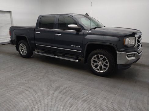 Used 2017 GMC Sierra 1500 SLT w/ SLT Premium Package AWD/4WD image 11