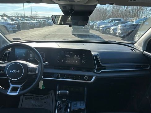 Used 2024 Kia Sportage LX image 26
