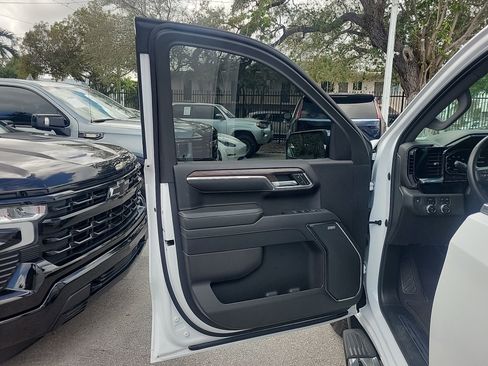 Used 2024 GMC Sierra 1500 SLT w/ SLT Premium Plus Package image 20