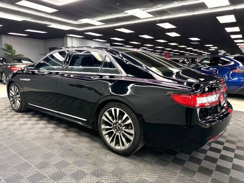 Used 2017 Lincoln Continental Select AWD/4WD image 9