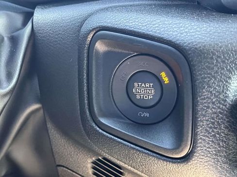 Used 2024 Jeep Gladiator Sport AWD/4WD image 31