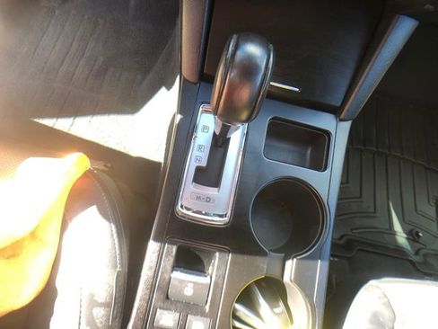 Used 2016 Subaru Outback 2.5i Limited image 19