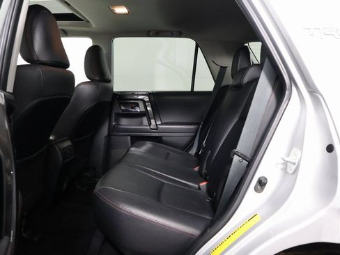 Used 2021 Toyota 4Runner TRD Off-Road Premium w/ Moonroof Package AWD/4WD image 11