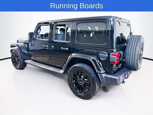 Used 2025 Jeep Wrangler Unlimited Sahara AWD/4WD image 5
