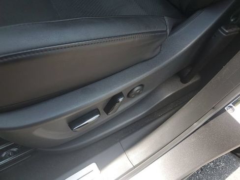 Certified 2023 Nissan Ariya AWD image 18