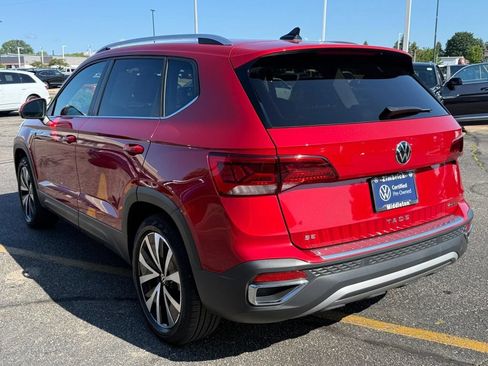 Certified 2023 Volkswagen Taos SE w/ Panoramic Sunroof Package AWD/4WD image 6