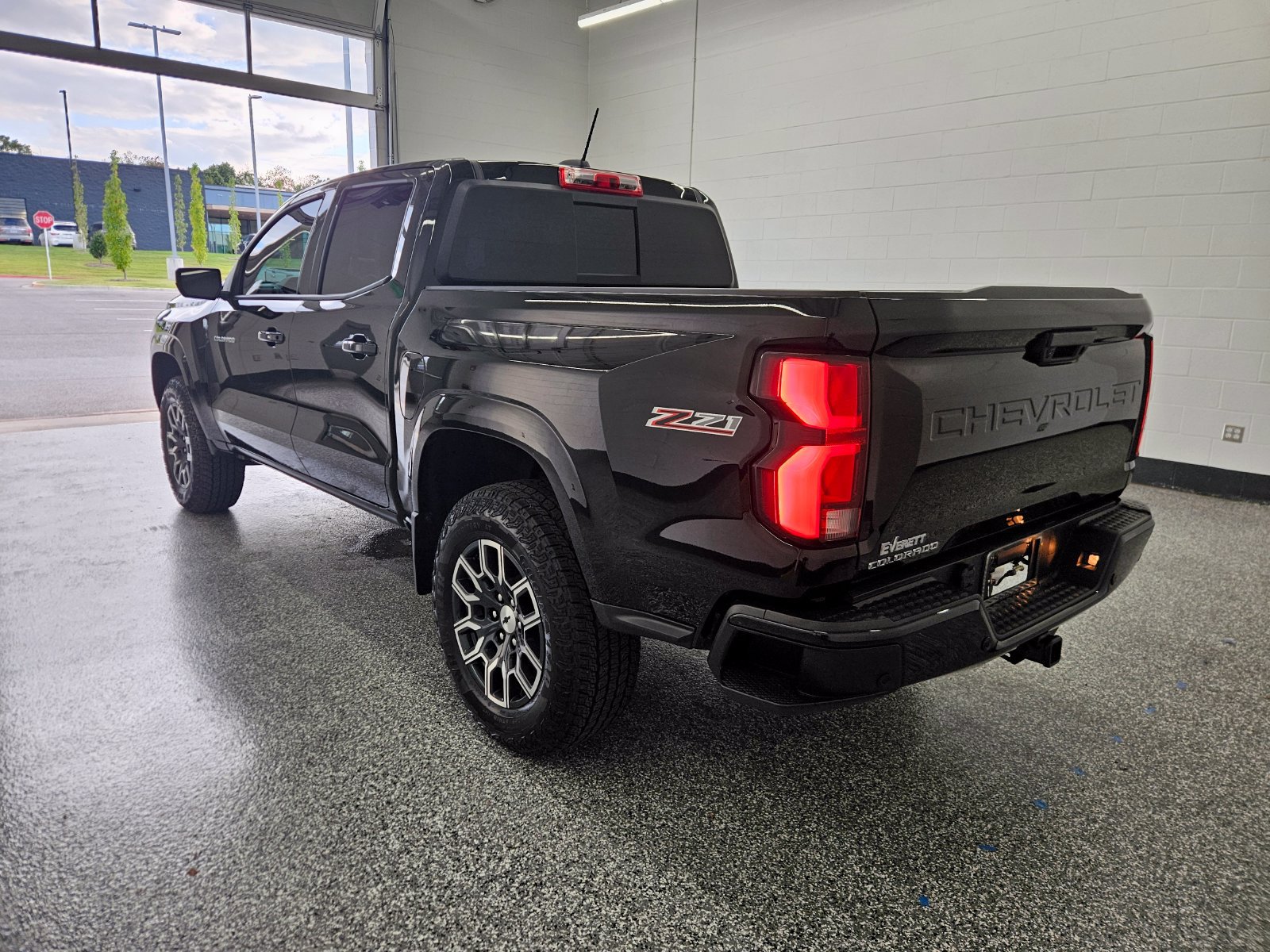 Used 2026 Chevrolet Colorado Z71 w/ Z71 Convenience Package 2 AWD/4WD image 3