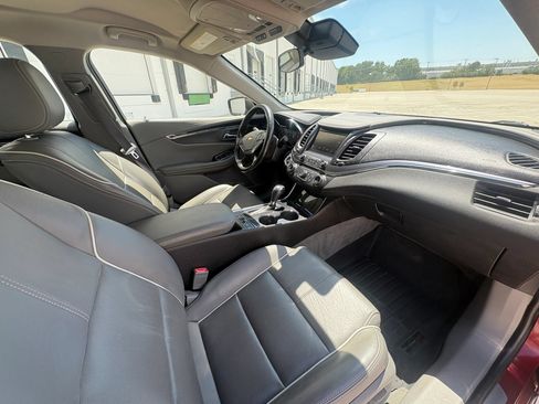 Used 2017 Chevrolet Impala Premier FWD image 16