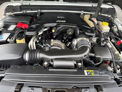 Used 2018 Jeep Wrangler Unlimited Sport S image 10